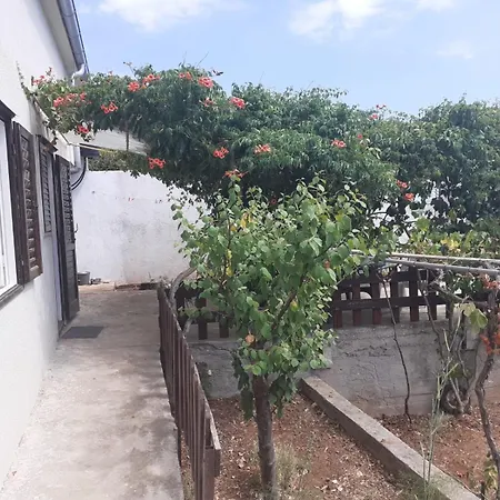 Holiday home Sea House Anka